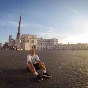 Meet your Posher, Ronald