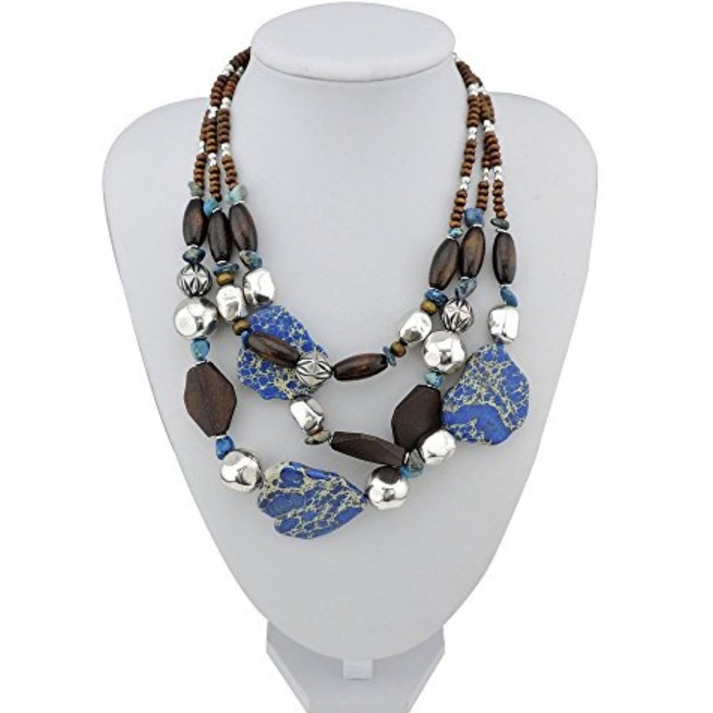 NWT! BEAUTIFUL NECKLACE! ❤️