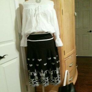 Embroidered Black & White skirt
