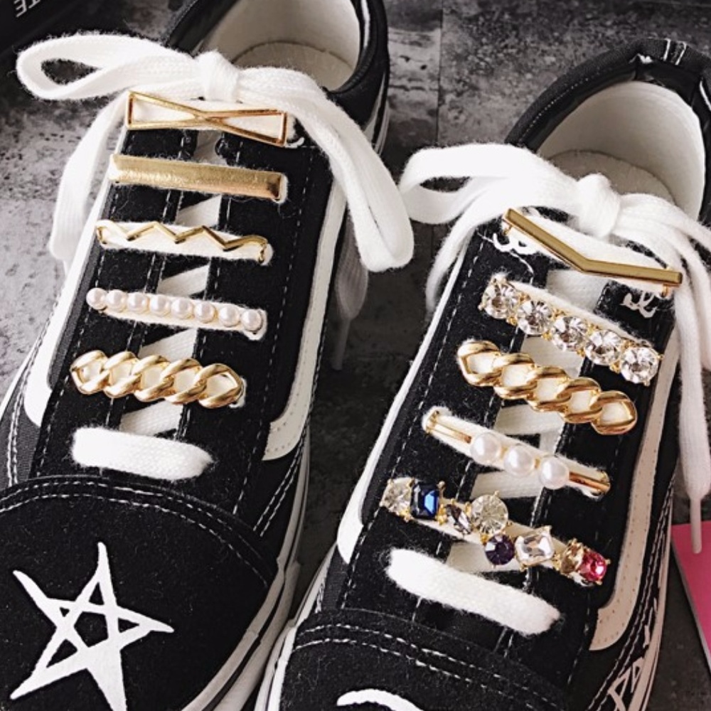 HP!! Rhinestone & Pearl Shoelace Charms 9 Designs - Picture 2 of 8