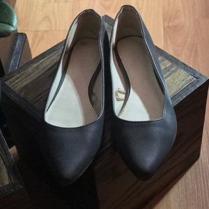 FOREVER 21 :| Pointed Toe Flats.GRAY.Women's:5.5. FOREVER 21 :| Pointed Toe Flats.GRAY.Women's:5.5.