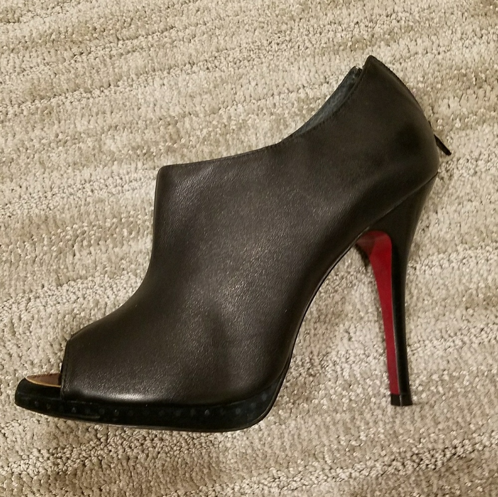 Sergio Zelcer Black High heel Booties