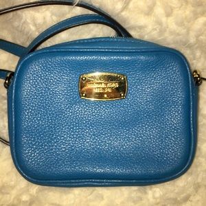 MICHAEL KORS BLUE CROSSBODY
