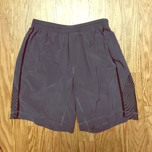 Lululemon Pace Breaker, Large