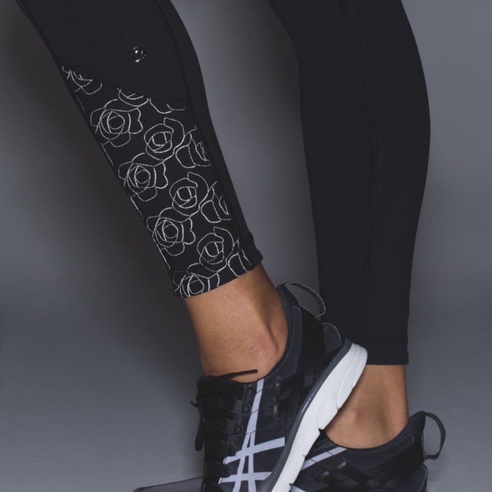 NWOT Lululemon Lucent Ice Queen Tight