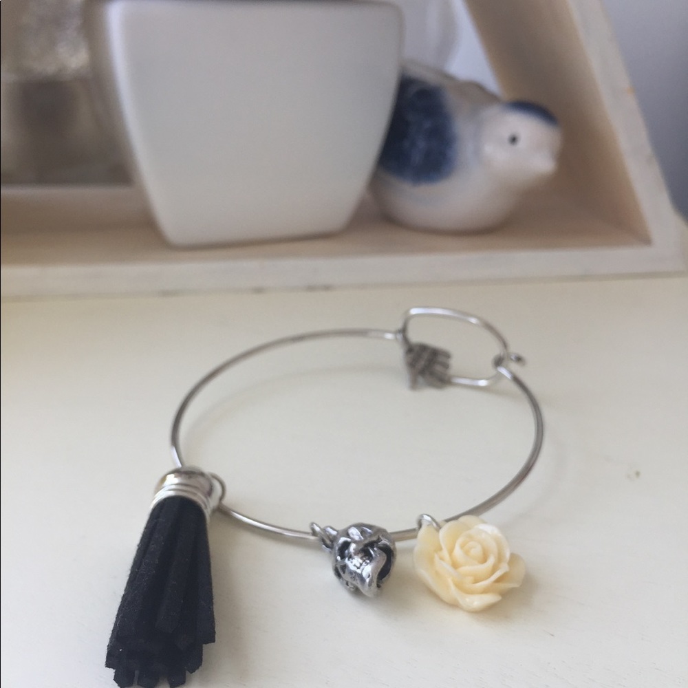 Silver bangle - Picture 4 of 4