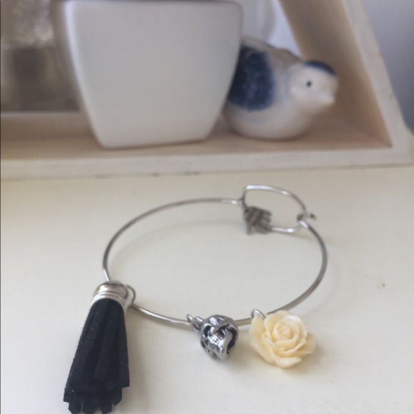 Silver bangle - Picture 4 of 4