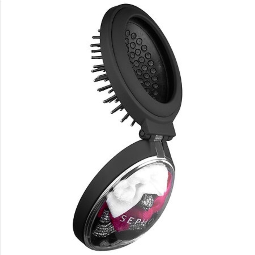 Sephora Push & Pop Travel Brush - Picture 2 of 3
