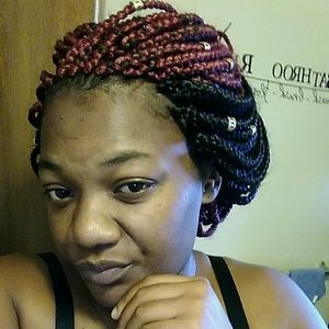 Meet your Posher, Cornelia