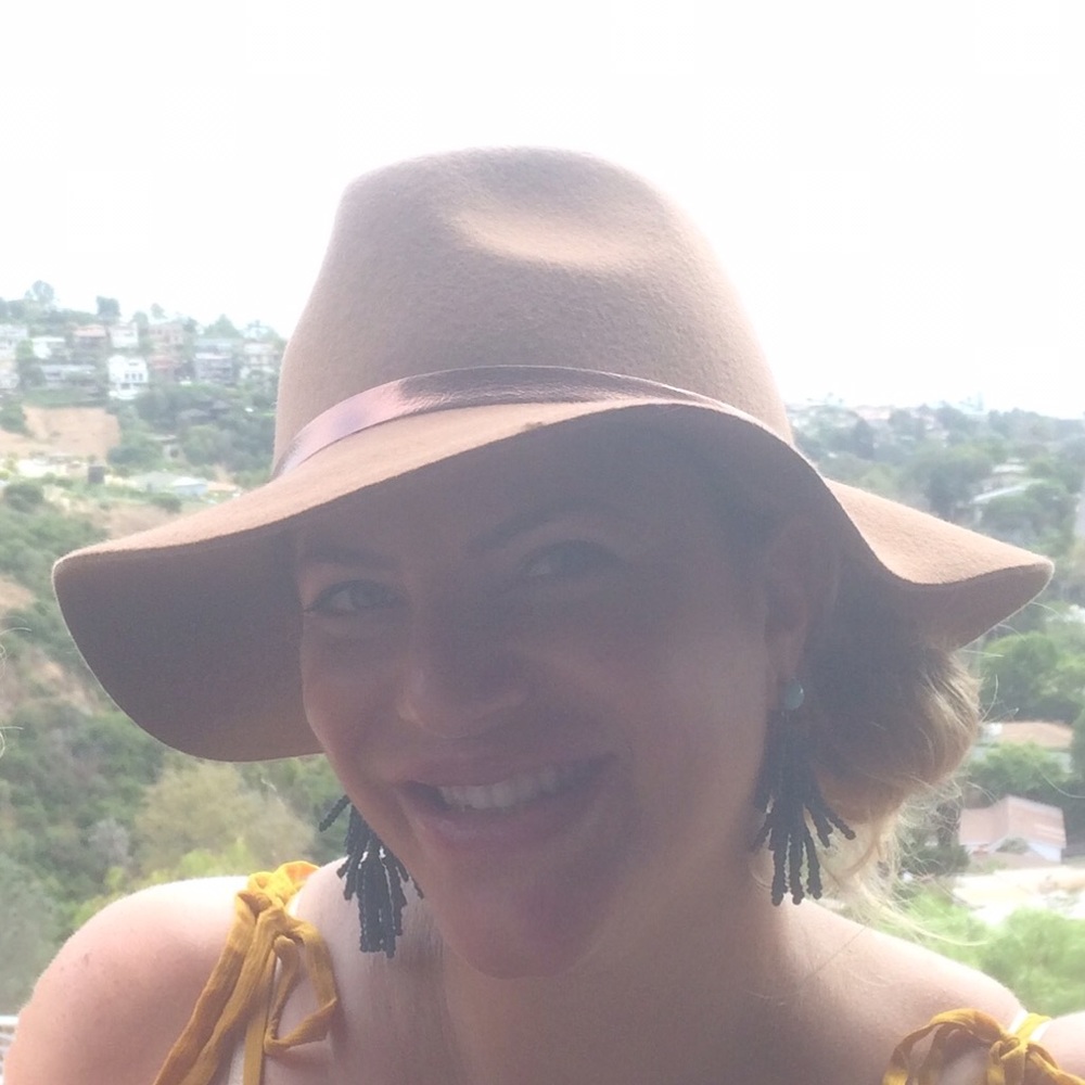 Meet your Posher, Nikki