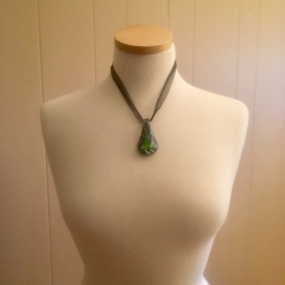 URBAN OUTFITTERS Leather Cord/Ribbon Necklace