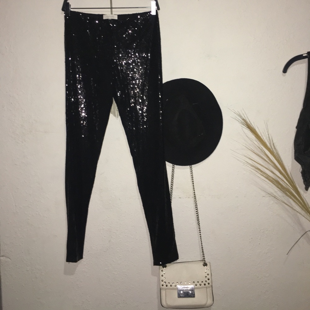 Cher Black Sequence leggings!! 🌚✨