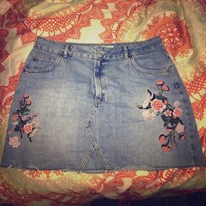 Top shop denim skirt
