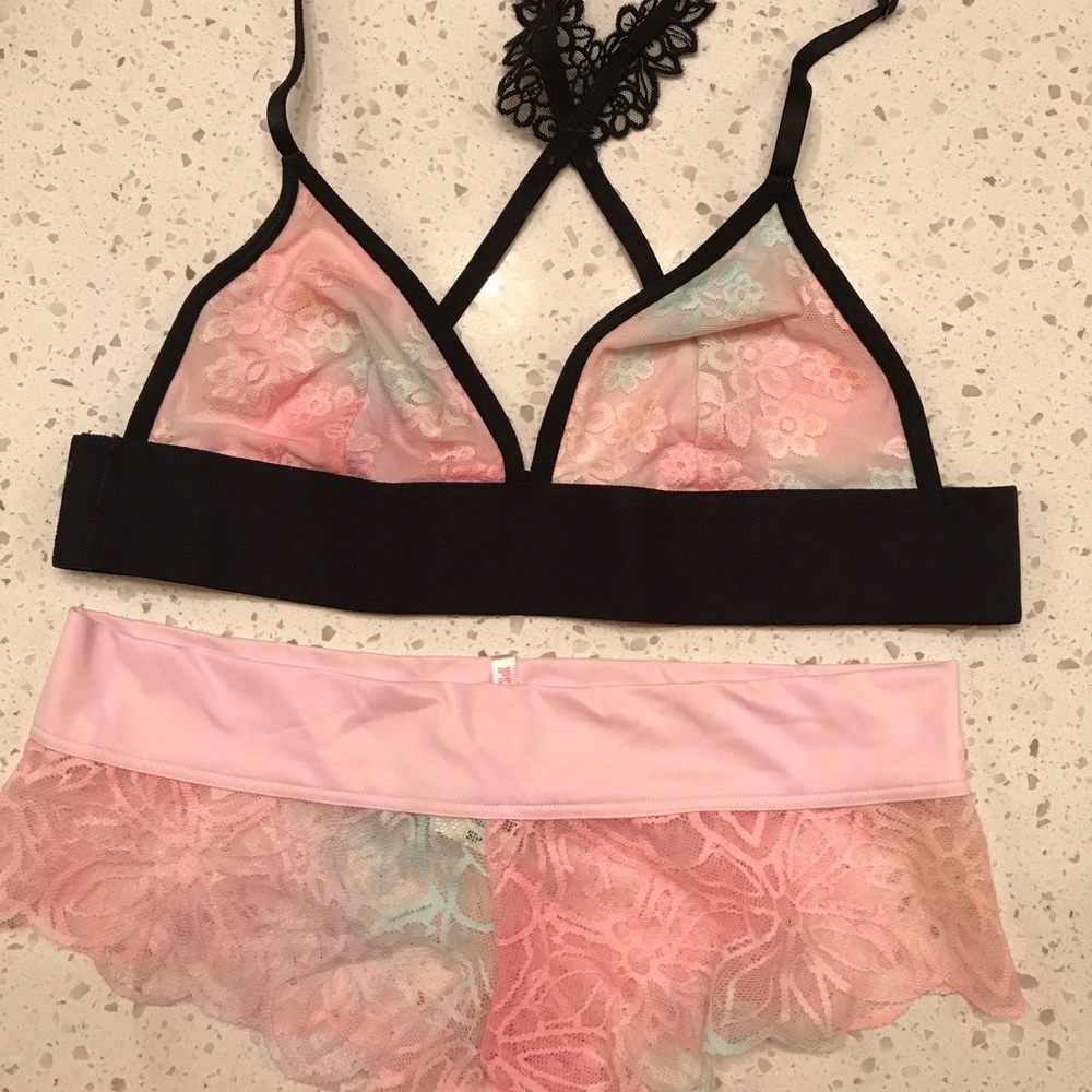 PINK bralette(xs/s) + cheeky(s)