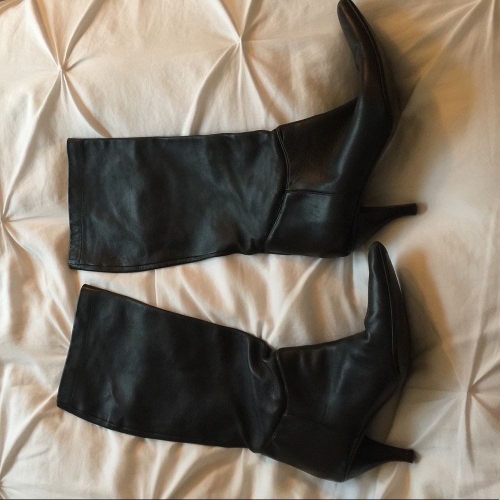 Black leather size 10 dressy boots.