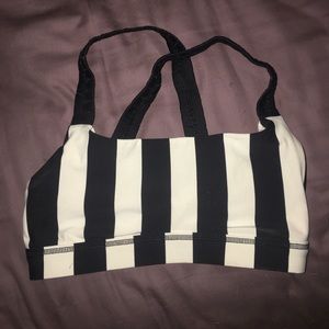 Lululemon sports bra