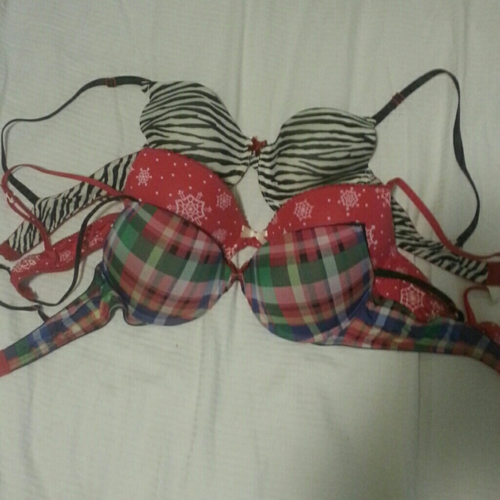 *DONATED! * 34C patterned bra bundle