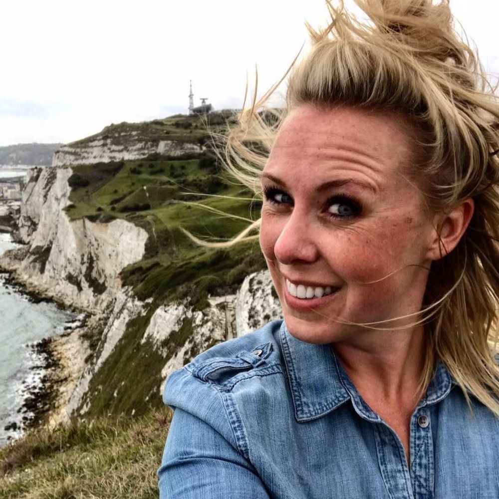 Meet your Posher, Cara