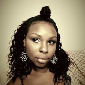 Meet your Posher, Thea