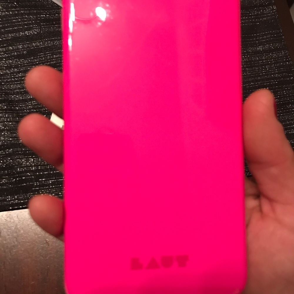 Hot pink phone case and screen protector