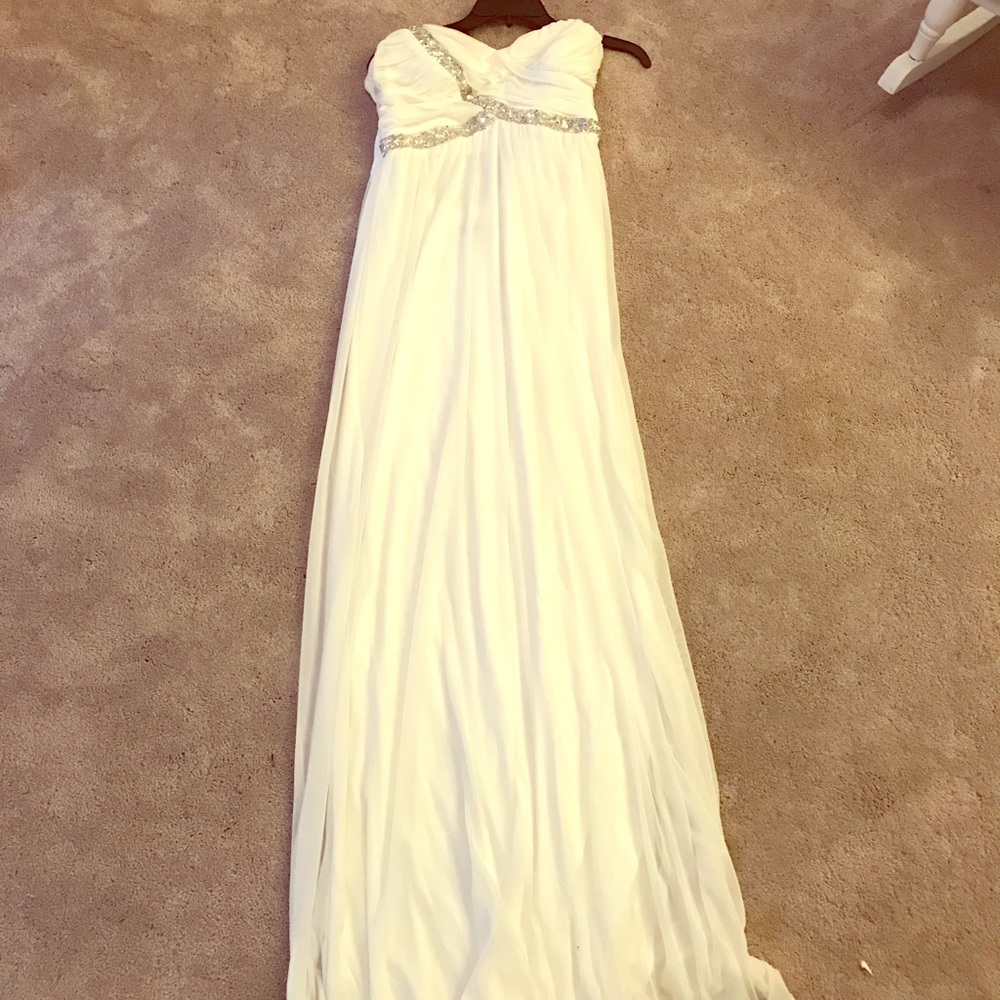 Beautiful gown!