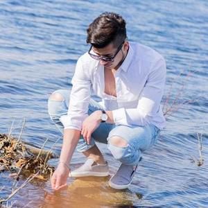 Meet your Posher, Christian