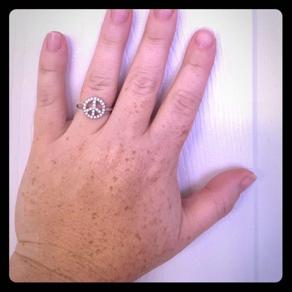 Coach costume peace sign ring size 8