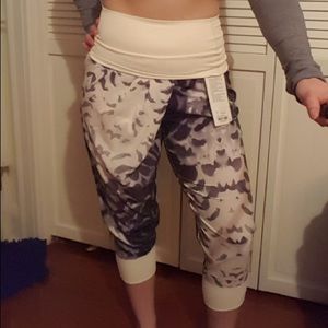 Lululemon Dance To Yoga Pant - Size 8 - NEW W/ Tag