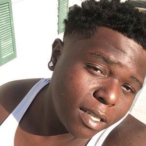 Meet your Posher, Deontae