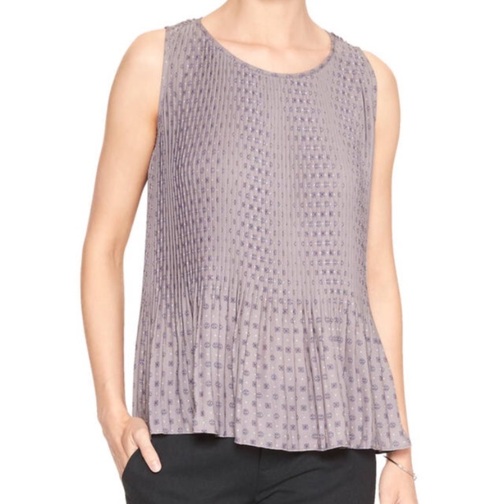 NWT BR Print Crinkle Pleated Shell - Small