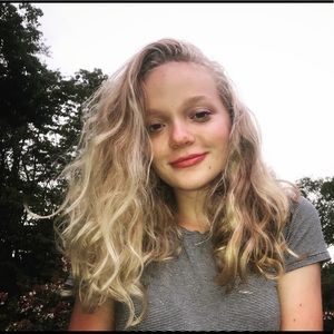 Meet your Posher, Lauren