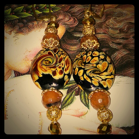 #0082 "Maid Marian" Medieval Dragon Vein Pendant - Picture 1 of 2