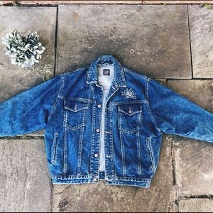 VINTAGE EMBROIDERED DENIM JACKET