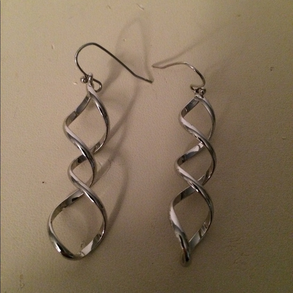 Cache earrings