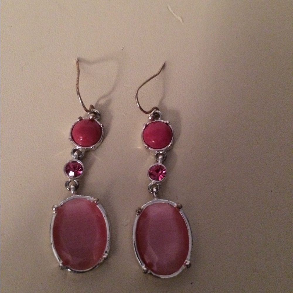 Cache earrings