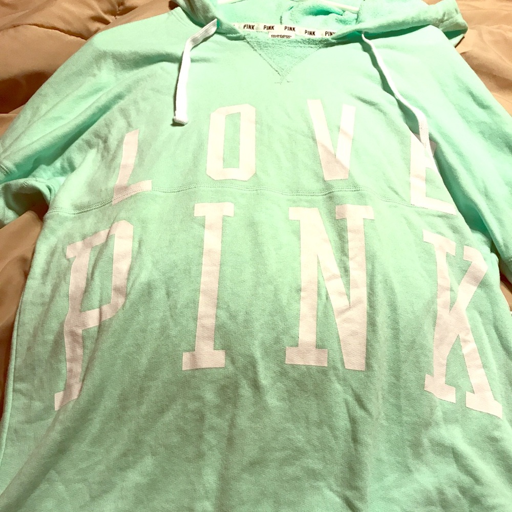 NWT VS pink hooded sweatshirt Medium, mint