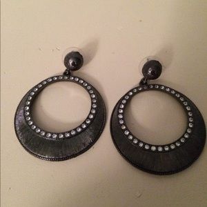 Cache earrings