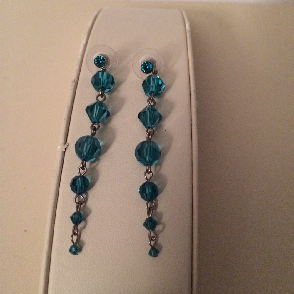 Cache earrings
