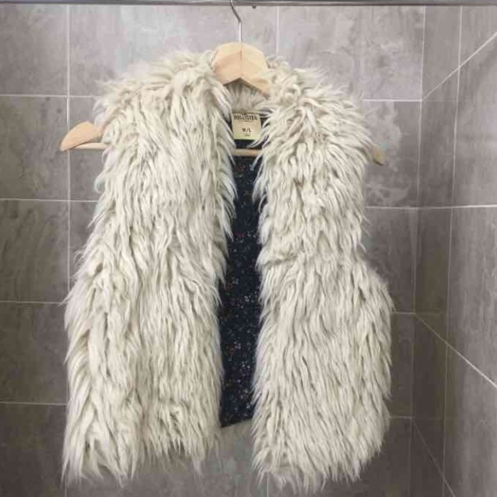 Hollister Fluffy Vest