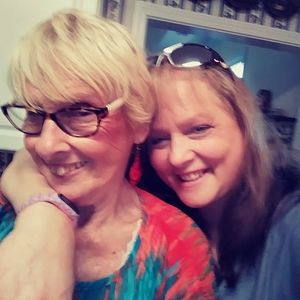 Meet your Posher, Debbie