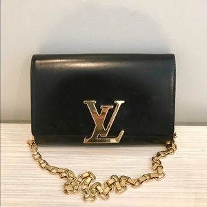 Louis Vuitton Chain Louise GM black clutch bag Louis Vuitton Chain Louise GM black clutch bag