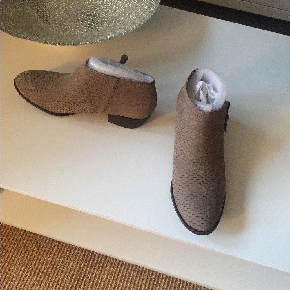 Lucky Brand Brielley Perforated Booties