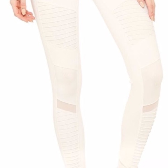 NWT alo yoga high waist moto legging pristine - Picture 4 of 6