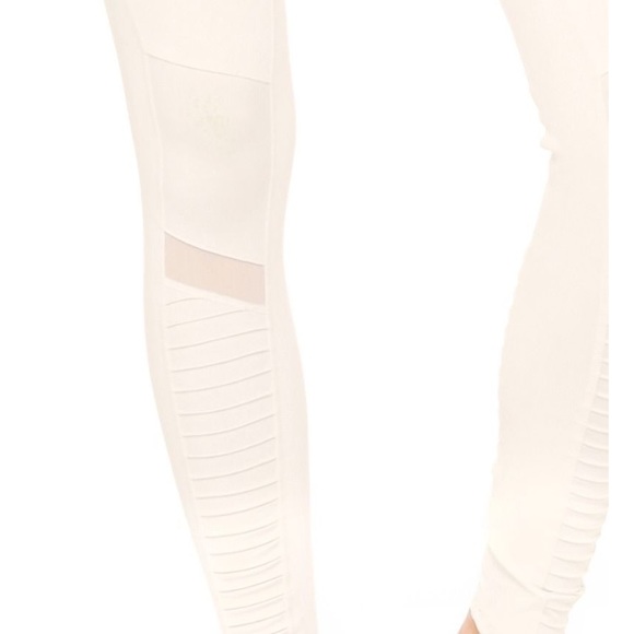 NWT alo yoga high waist moto legging pristine - Picture 6 of 6