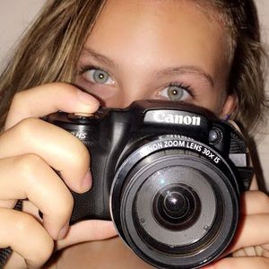 Meet your Posher, Kayla