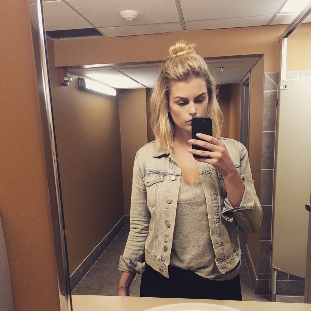 Women's fitted gap jacket