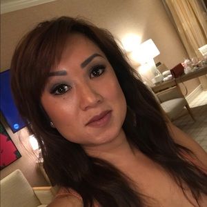 Meet your Posher, Glory