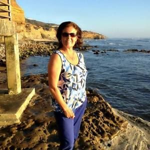 Meet your Posher, Debbie