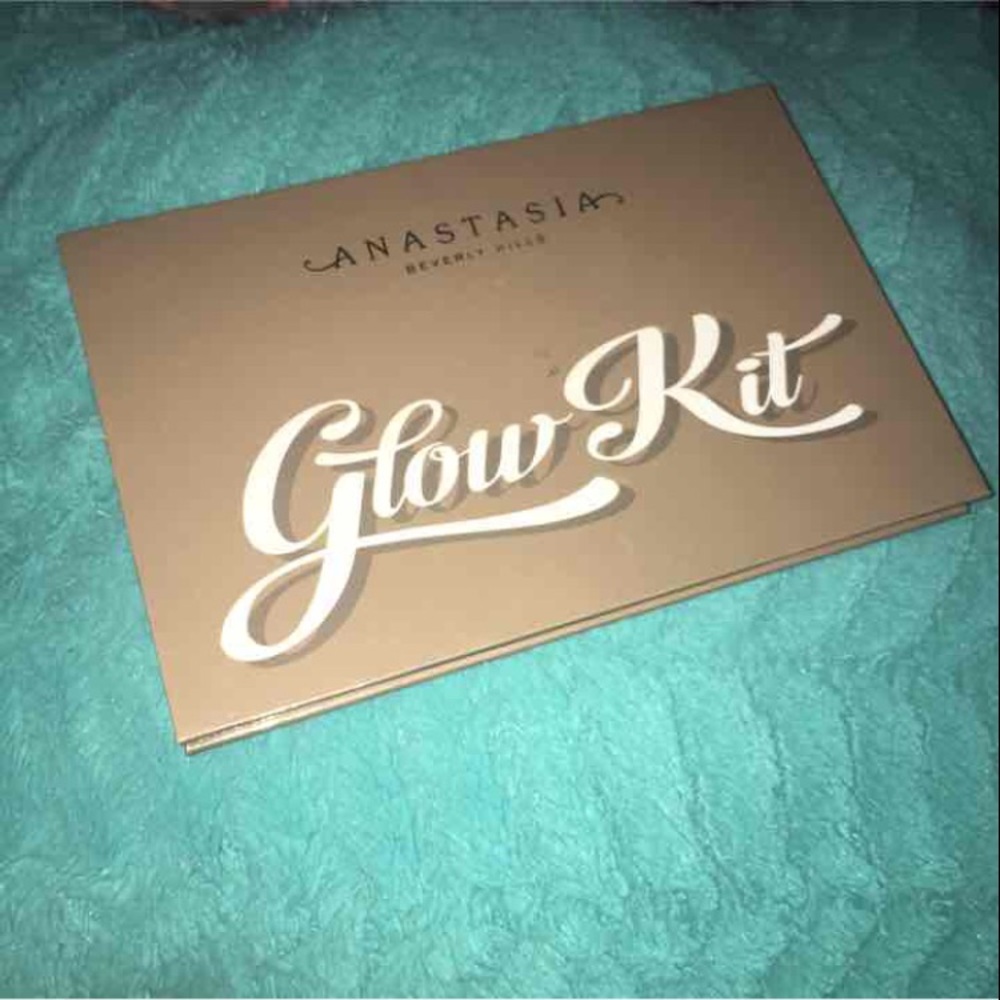 Anastasia Beverly Hills Glow Kit