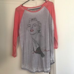 Marilyn Monroe grey long sleeve shirt